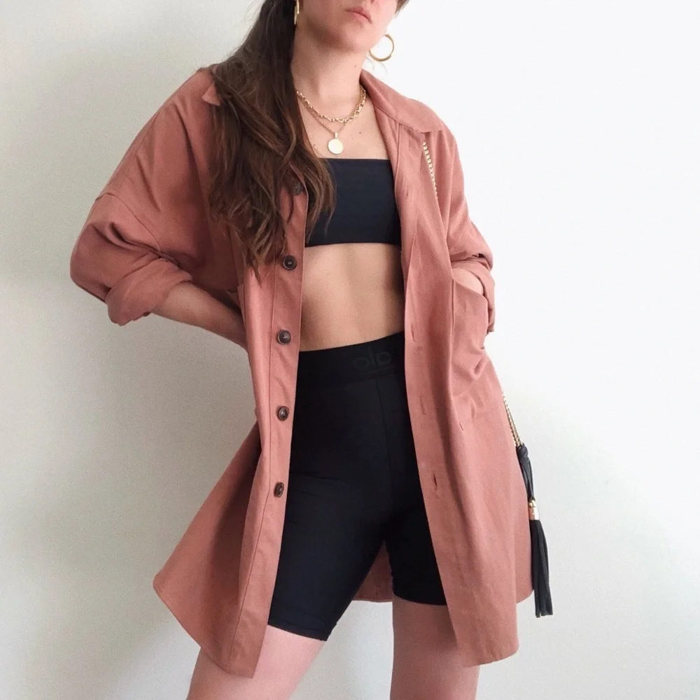 Relaxed Oversided Shirt - Picture 9 of 9